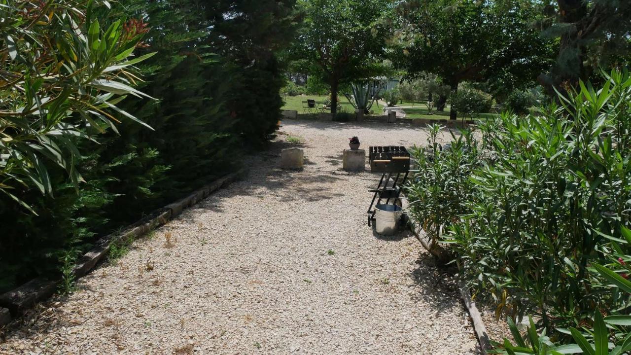 Appartamento Mas Maurane - Les Lavandes Aux Portes D'Arles Tarascona Esterno foto